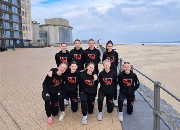 U16 dames basketten in Oostende