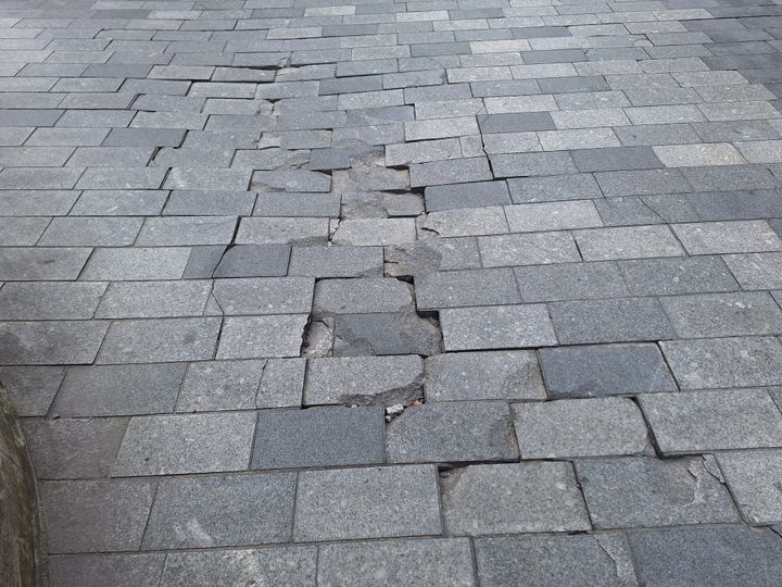 Huurwoningen, sociale woningen, mobilhomes en verzakkingen Kerkstraat