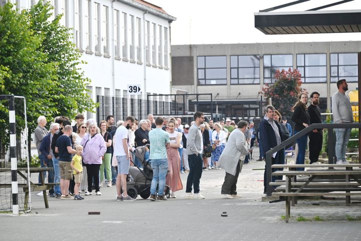 Bijzonder grote drukte aan de stembureaus