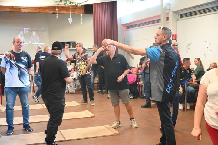 Kermis-dartstoernooi in 't Zand