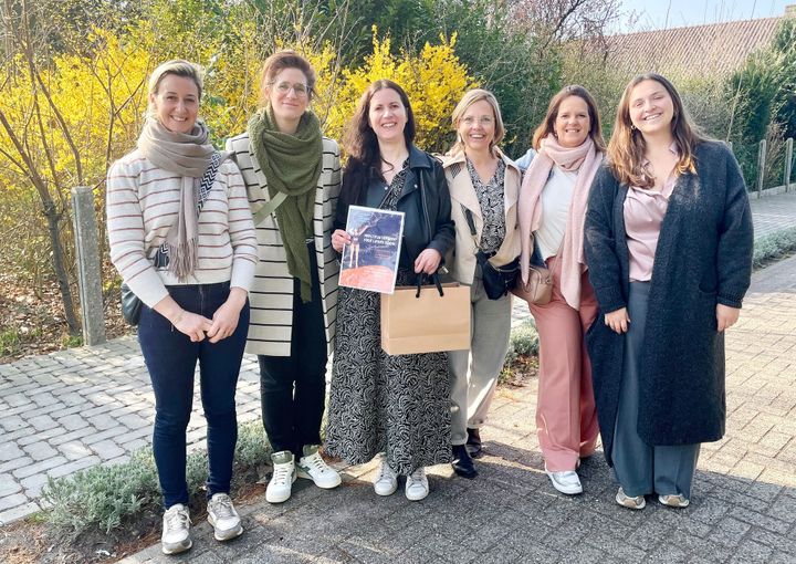 Actie rond menstruatiearmoede bij Vrouw & Maatschappij