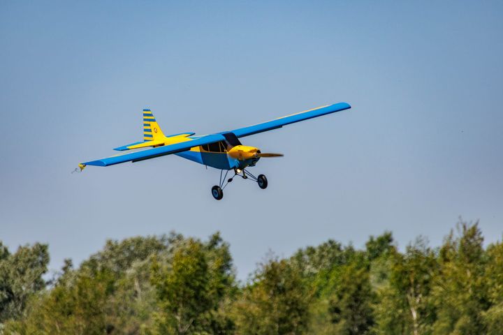 Zweefvliegen bij LMC