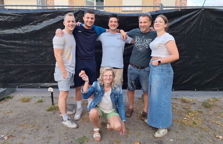 Eieren gooien op Kerkhoven kermis