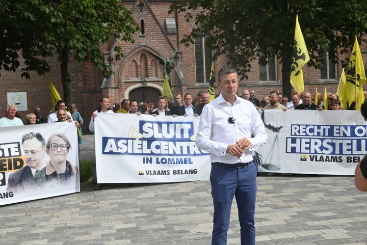 Vlaams Belang  voert actie op Kerkplein