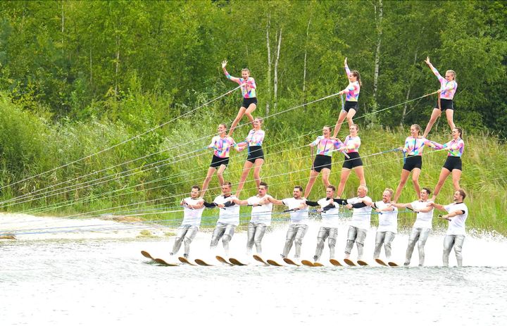 Spetterende waterski-show