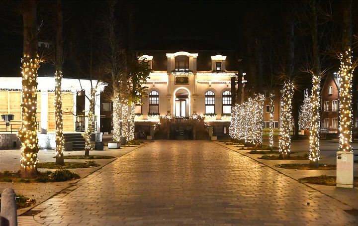 De 'lichtjes' hangen alweer