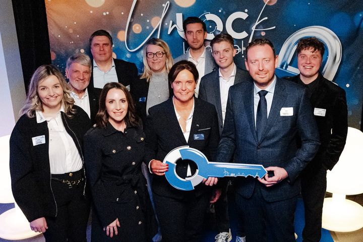 Lommelse ondernemers klinken op het nieuwe jaar bij DD2