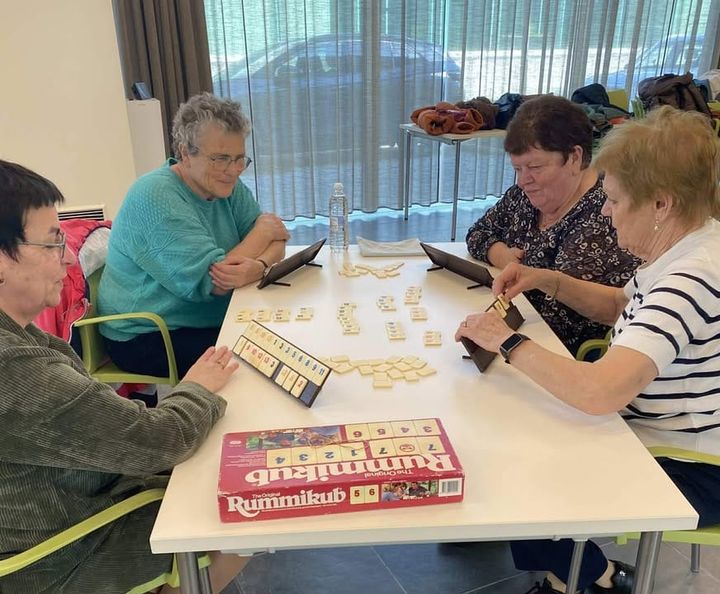 Ruim dertig deelnemers op spelletjesnamiddag van Samana-centrum in Kapittelhof Lommel