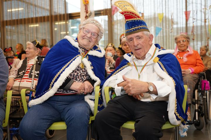 Jong én oud zijn klaar voor carnaval - XCL Wegwijs en Kapittelhof