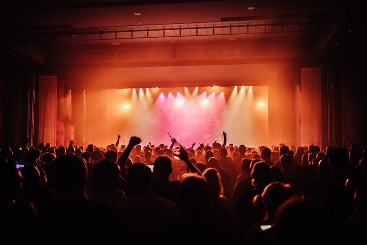 Catch in the Dark luidt de festivalzomer in met een unieke mix van muziek, spanning en mysterie