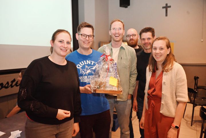 Vzw COE wint quiz 'Die van Os'