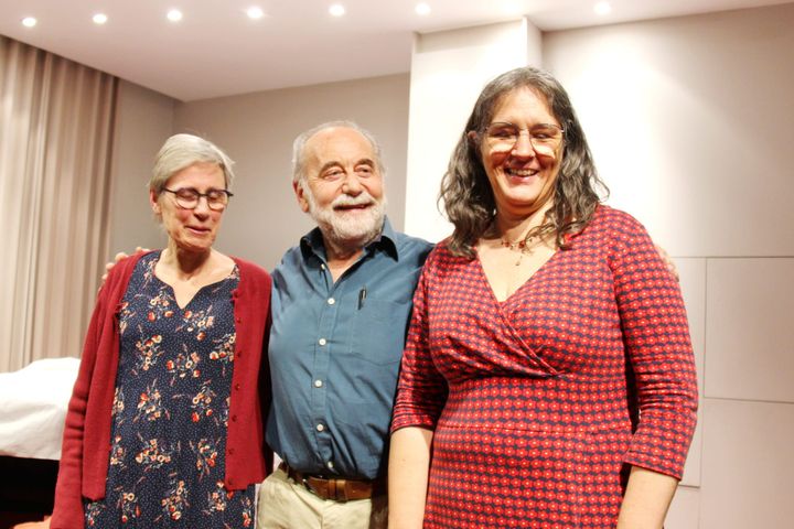 Boekvoorstelling ‘Dromen over liefde en geluk’ van Staf Henderickx zorgt voor warme avond in het Raadhuis