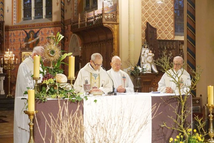 Vieringen voor Witte Donderdag, Goede Vrijdag en Stille Zaterdag