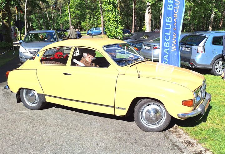 Rondrit met SAAB