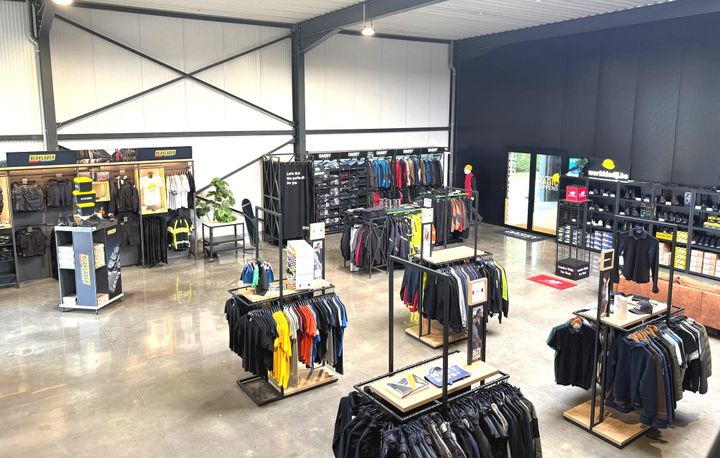 Nieuw adres, dezelfde service: L’exsellent en Werkkledij.be klaar voor de toekomst