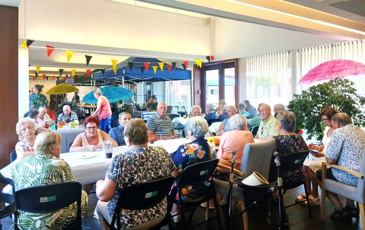 Hoevezavel Swingt brengt verkoeling, muziek en gezelligheid samen