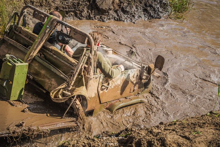 Off road spektakel op het crossterrein van Lommel