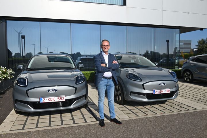 Mijlpaal: Peerlings Automotive levert 81 elektrische Fords af aan Horeca Van Zon