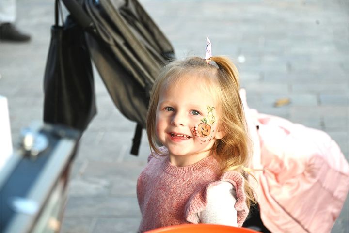 Halloweengrime op woensdagmarkt