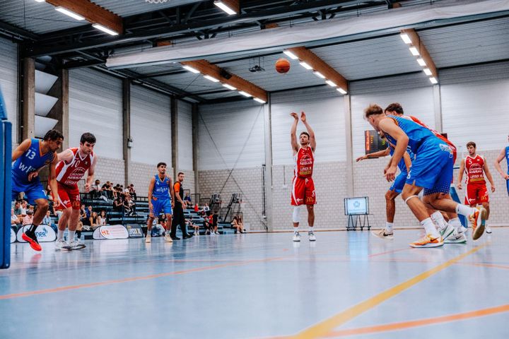 Basket Lommel won vanavond overtuigend van Bavi Vilvoorde