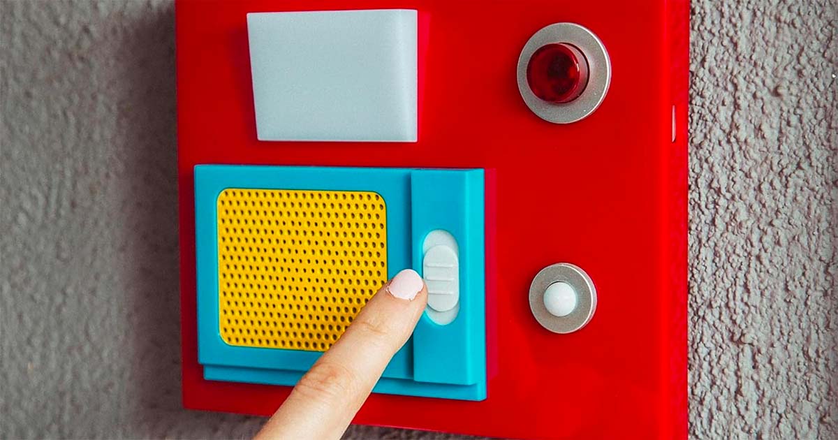 A picture of a Star Trek doorbell.