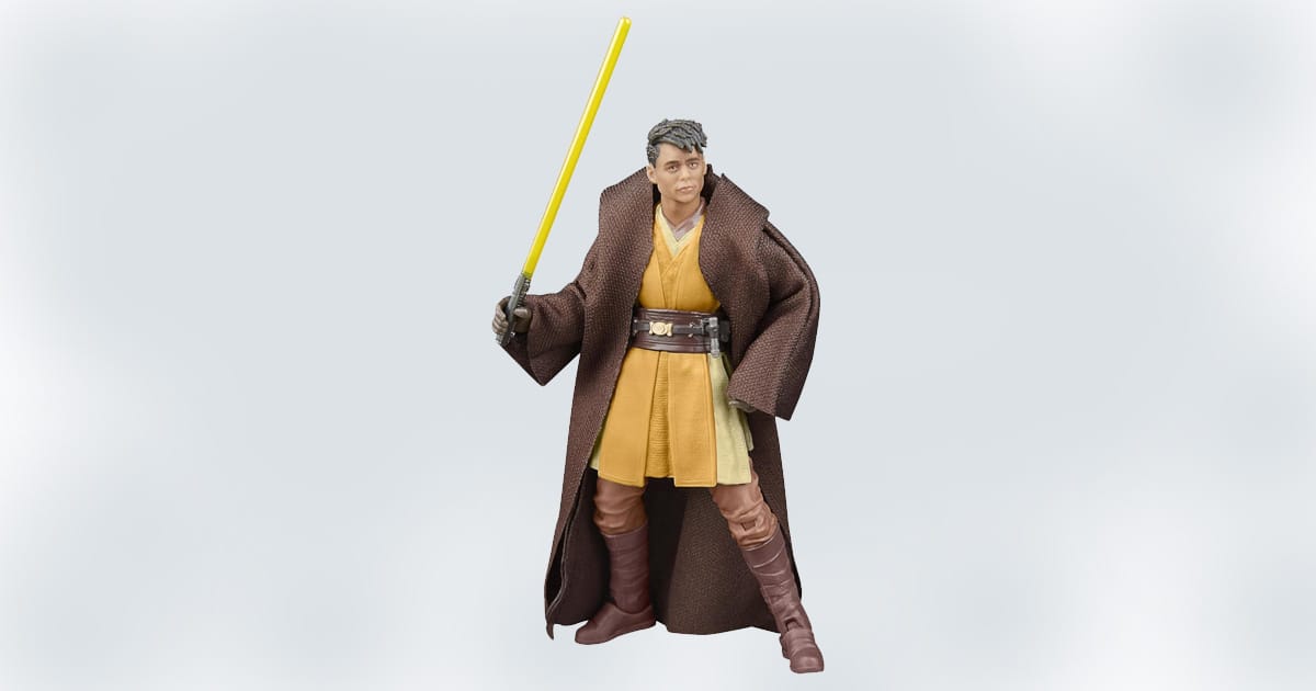 Action figure of Jedi Yord Fander wielding a yellow lightsaber in brown robes.