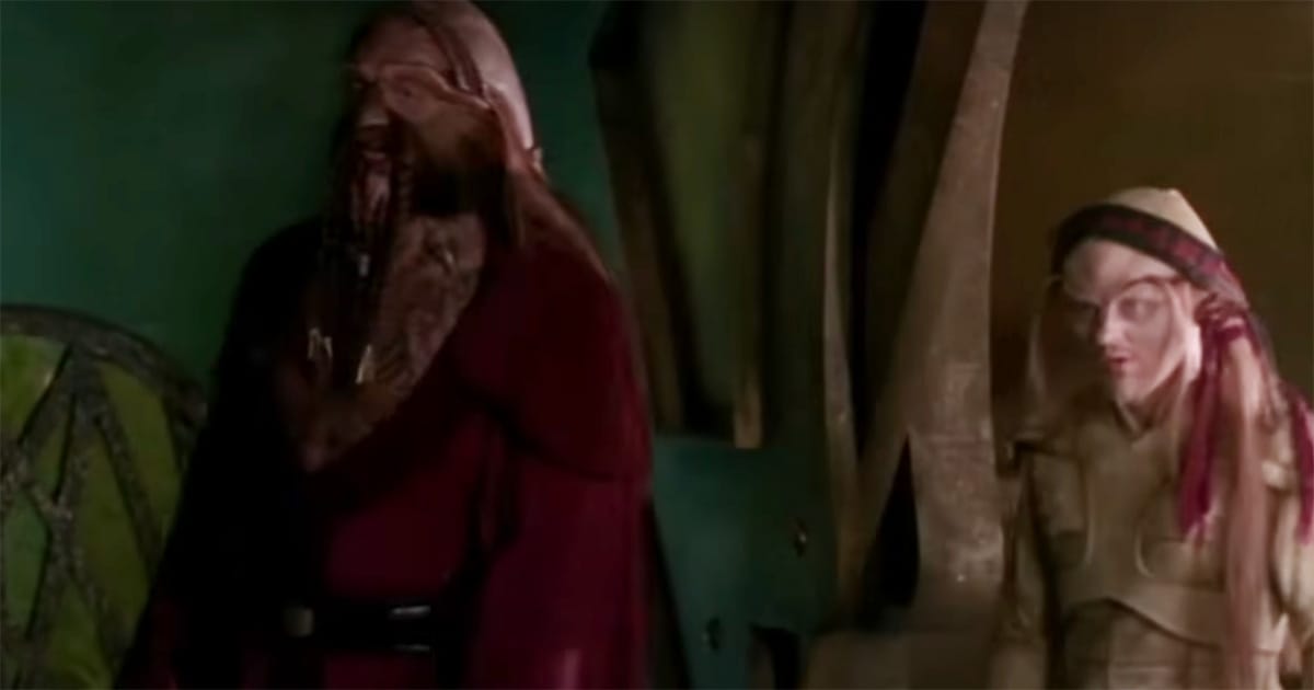 Ka D’Argo and his son Jothee side by side in "Farscape," imagining an earlier bond.