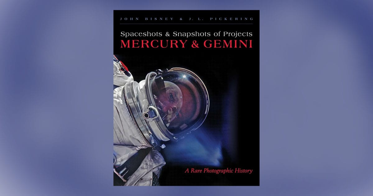 Book cover of "Spaceshots and Snapshots of Projects Mercury and Gemini" featuring an astronaut in a reflective helmet against a dark background.
