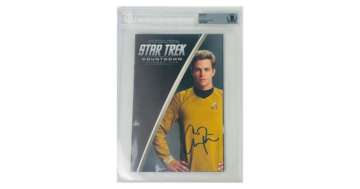 Chris Pine signed Star Trek Captain Kirk Countdown Number One slabbed comic with Beckett authentication.