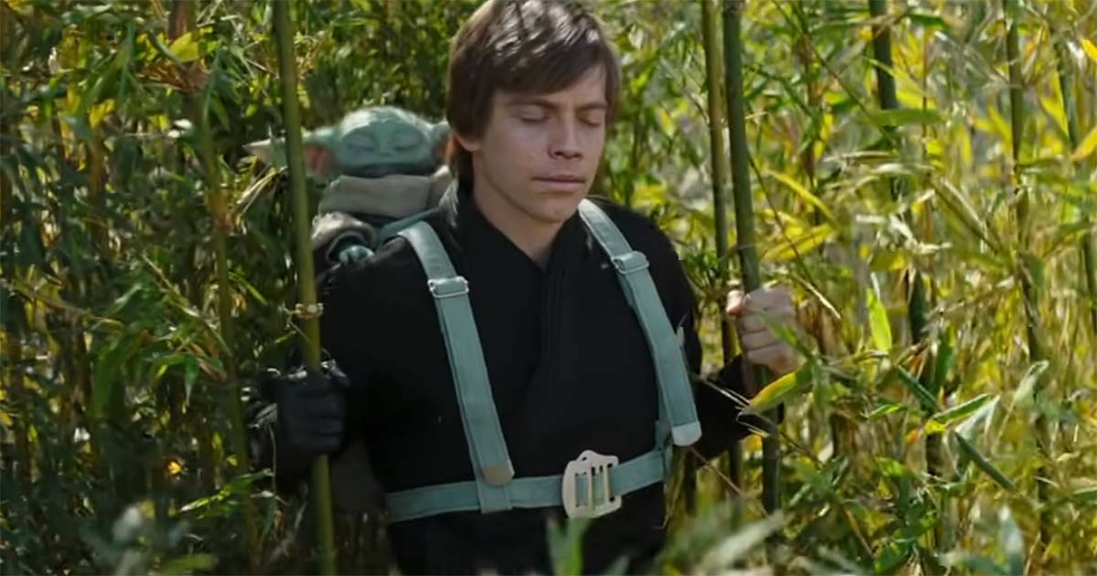 Luke Skywalker trains Grogu in "The Book of Boba Fett."