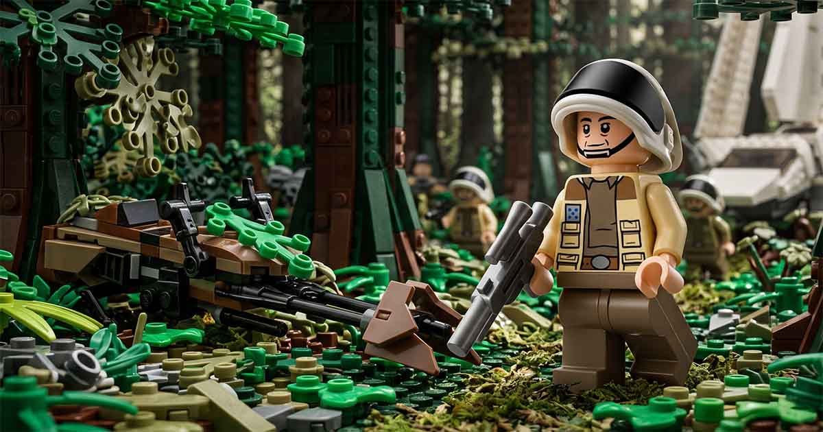 LEGO "Star Wars" Captain Antilles minifigure holding a blaster in the forests of Endor beside a Rebel speeder bike.