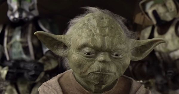 Yoda sensing Order 66 as clone troopers stand behind him during the fall of the Jedi Order