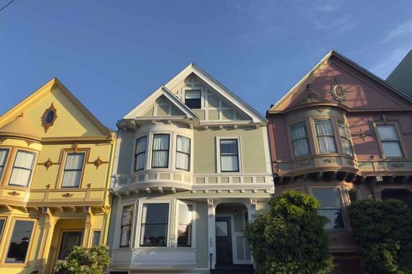 Widowhood as a Memory Buffer Problem