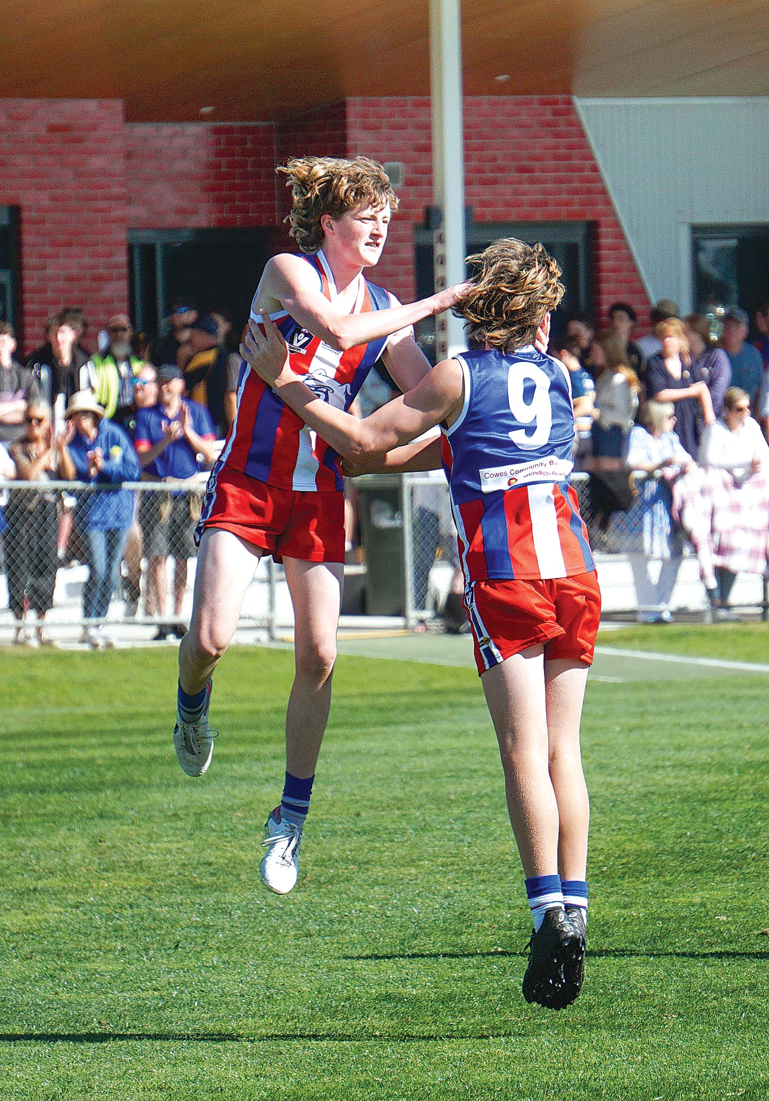 The Bulldog’s swarm after Oliver&nbsp;Duggan sinks another. Ns063823