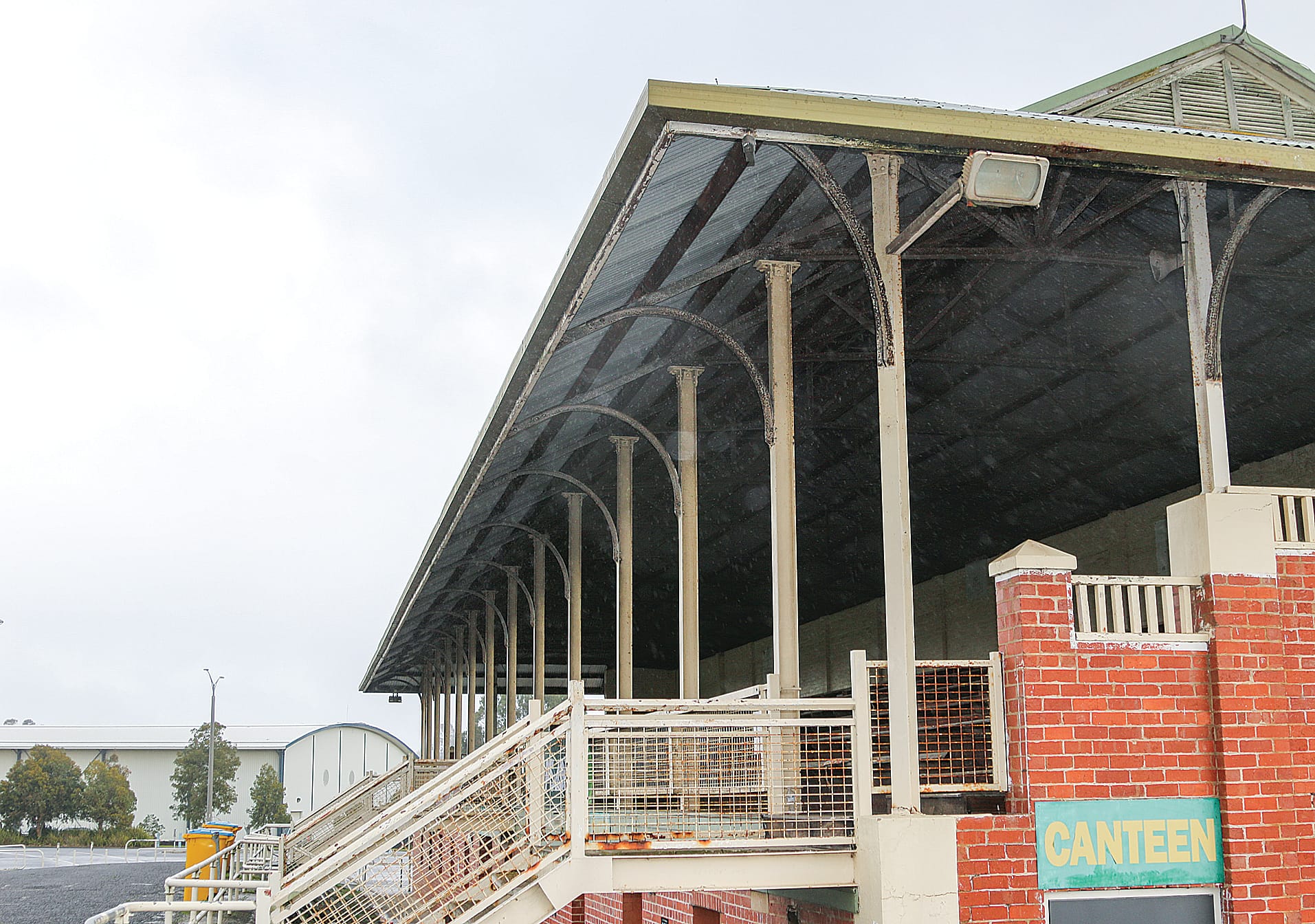 Leongatha’s grandstand needs a spruce up, including repainting. A05_3122