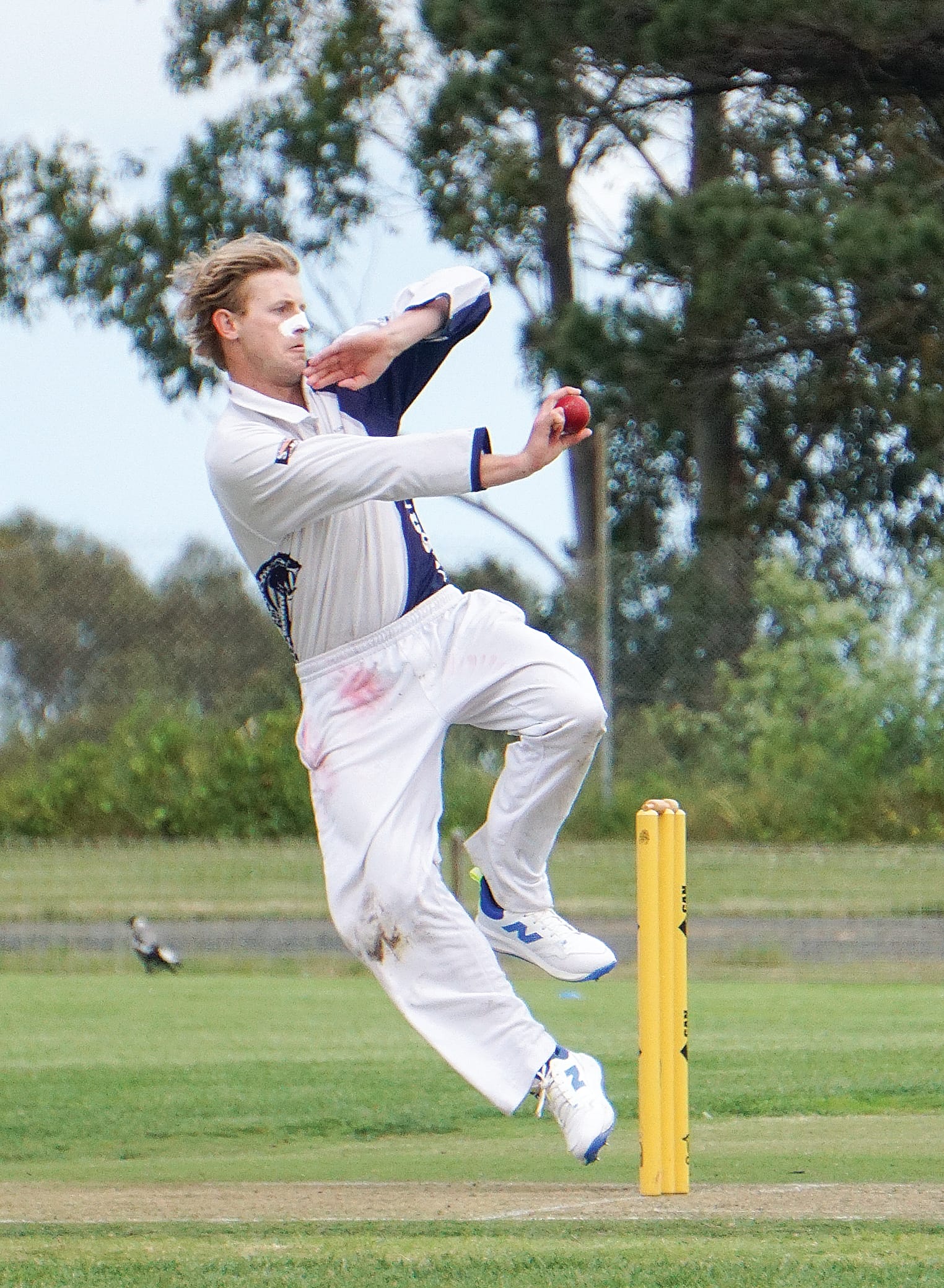 Korumburra’s Tom Crocker kept the Island batsmen guessing. Ns16_4823
