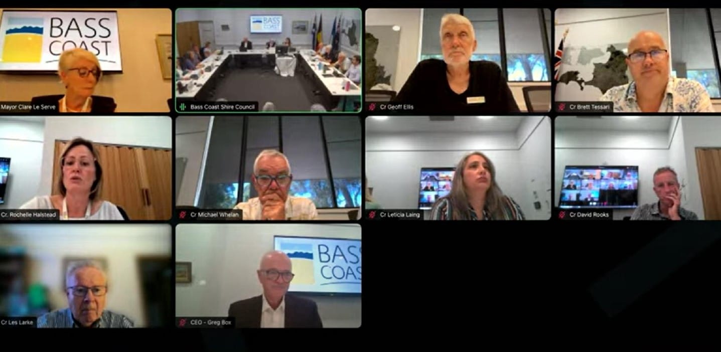 Mayoral chains saga: John Duscher denied request to address council