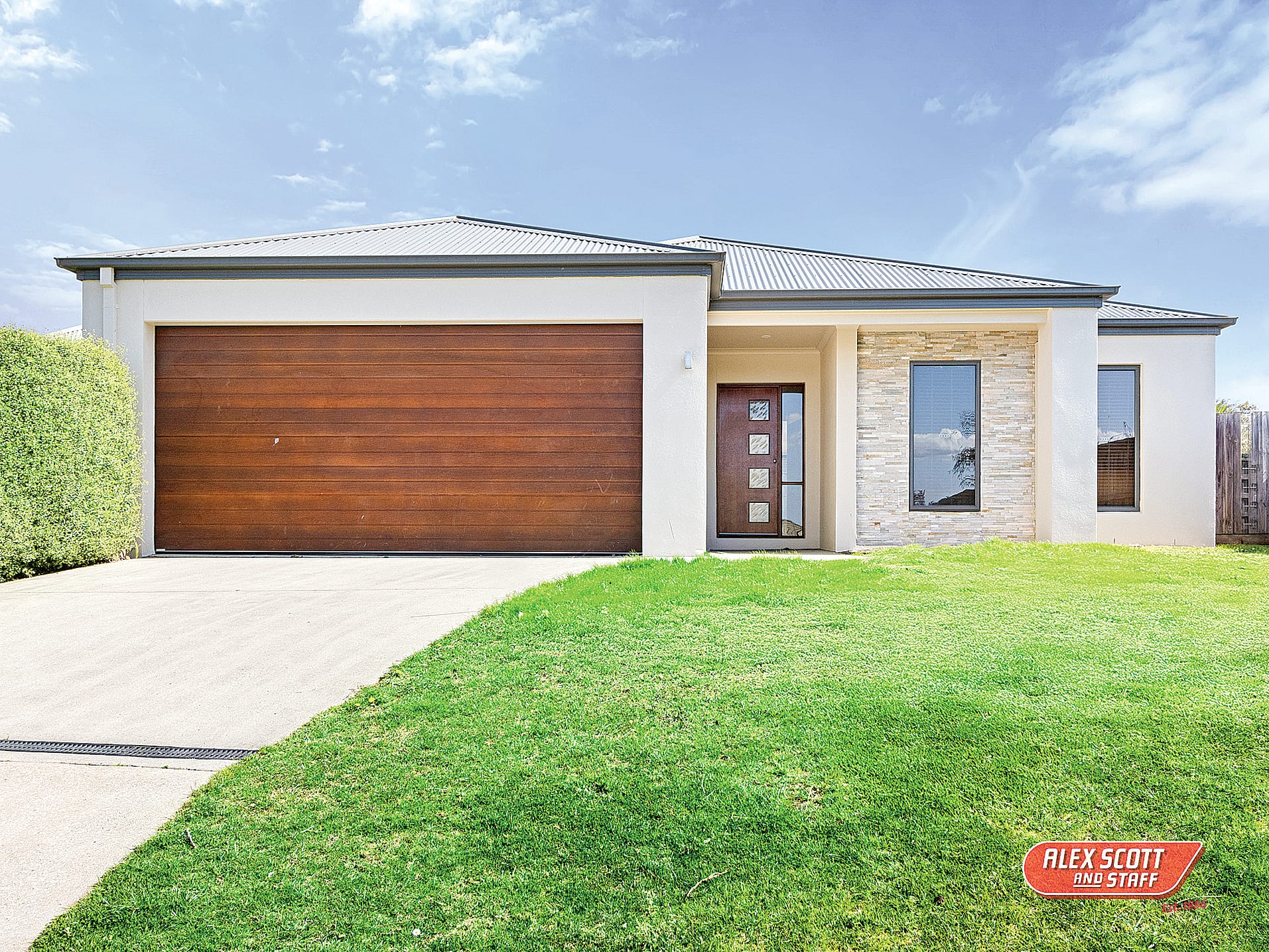 Modern low maintenance living