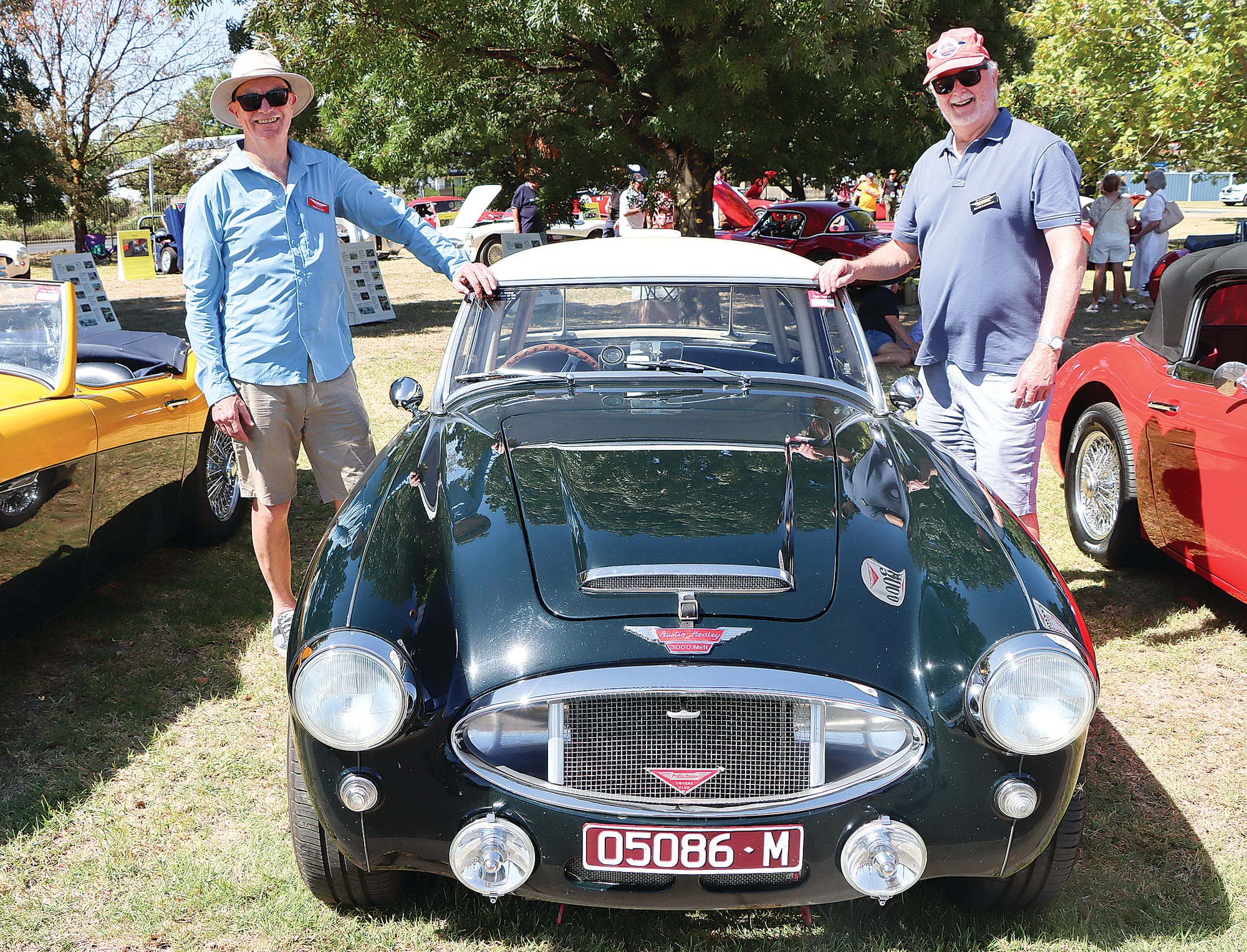 Warwick Bull and David Lawrence travelled to Leongatha in David’s 1959 Austin Healey 3000 BN7. A01_1025