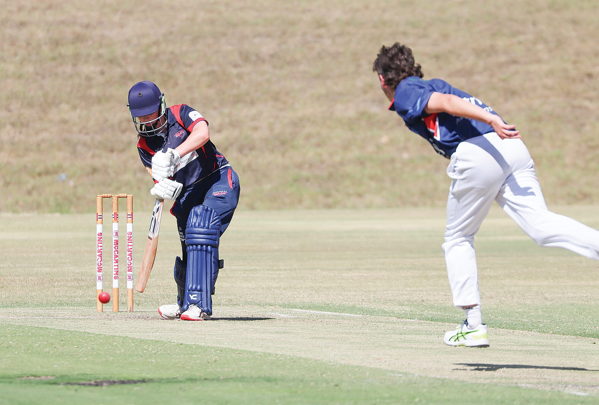 Mia&nbsp;Dugard protects the stumps. She finished with five runs not out. W21_1025
