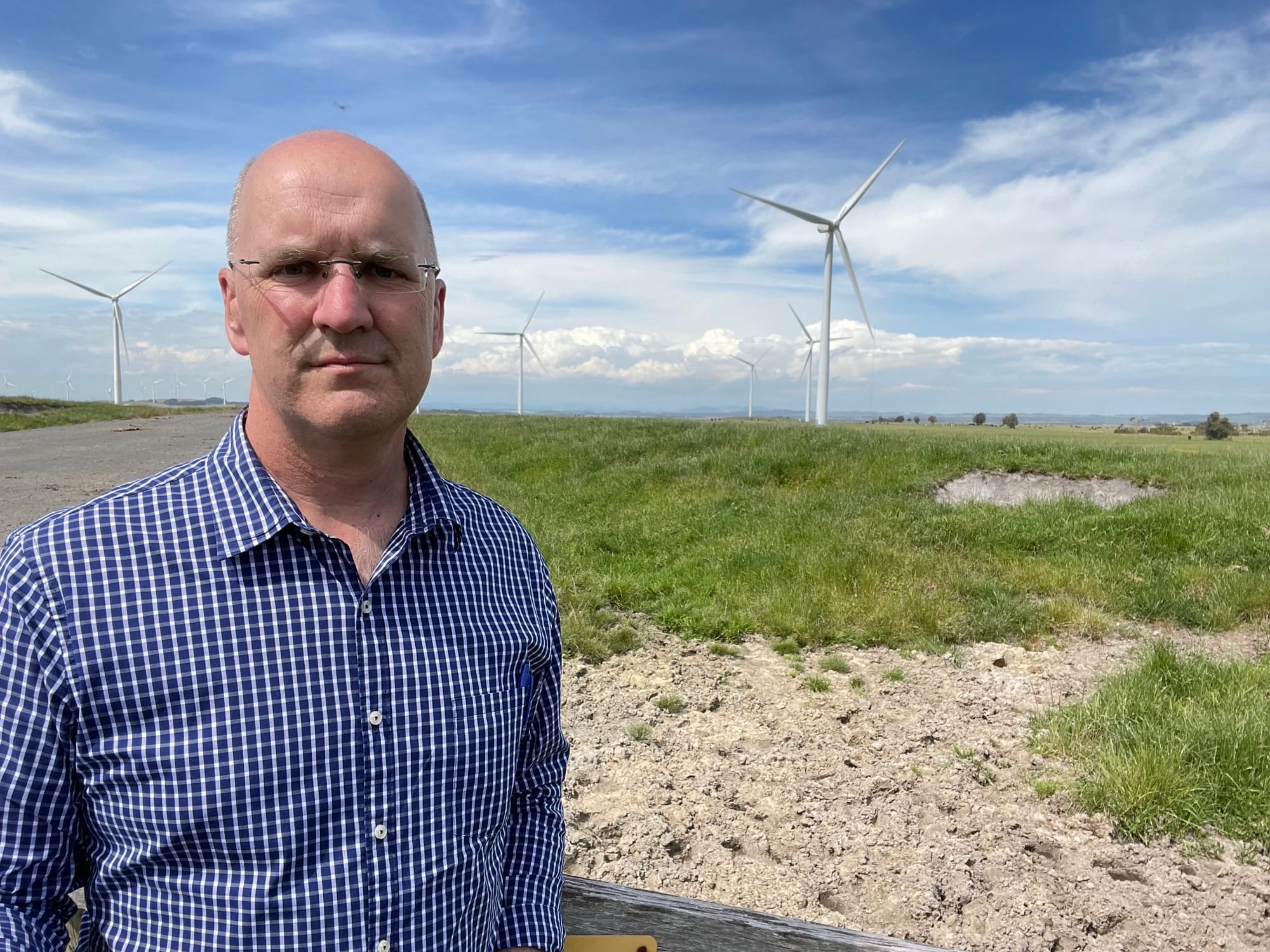‘Just absurd' to put turbines here, says O’Brien MP