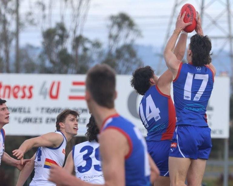 Harry Scott gets up to take a nice grab for Gippsland Power against Eastern Rangers last Sunday.