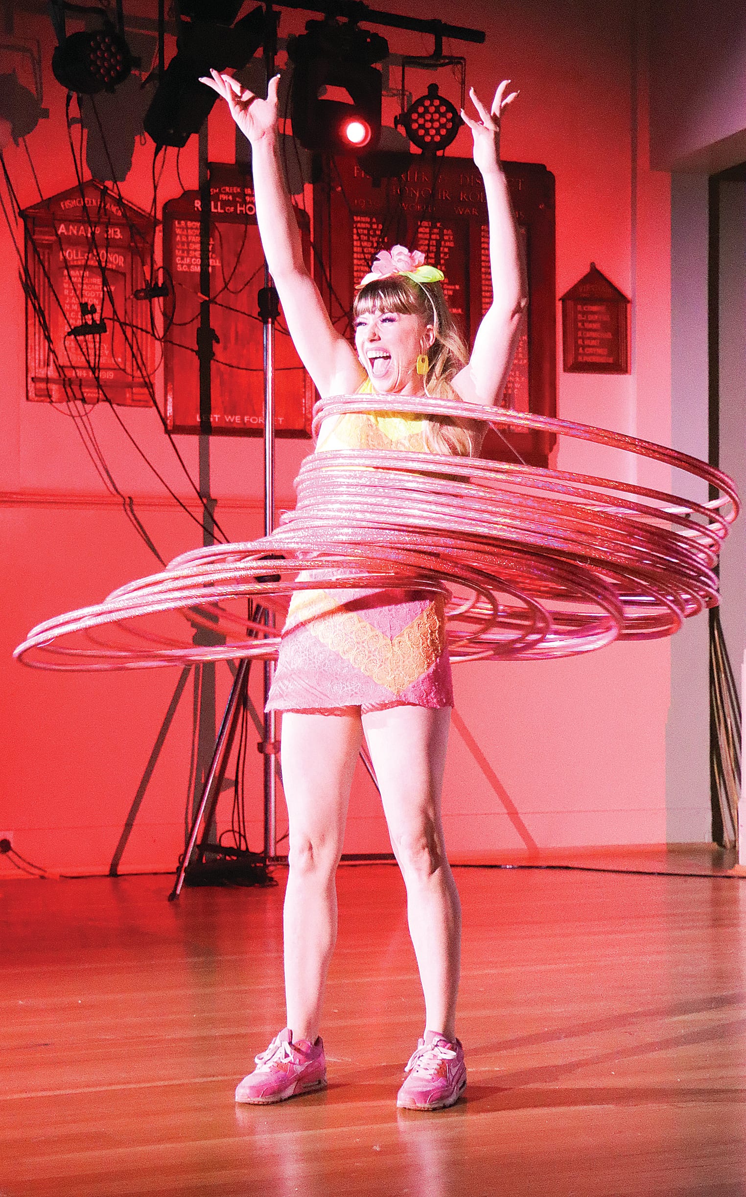 Hannie Helsden displays her hula hoop skills. A07_0224
