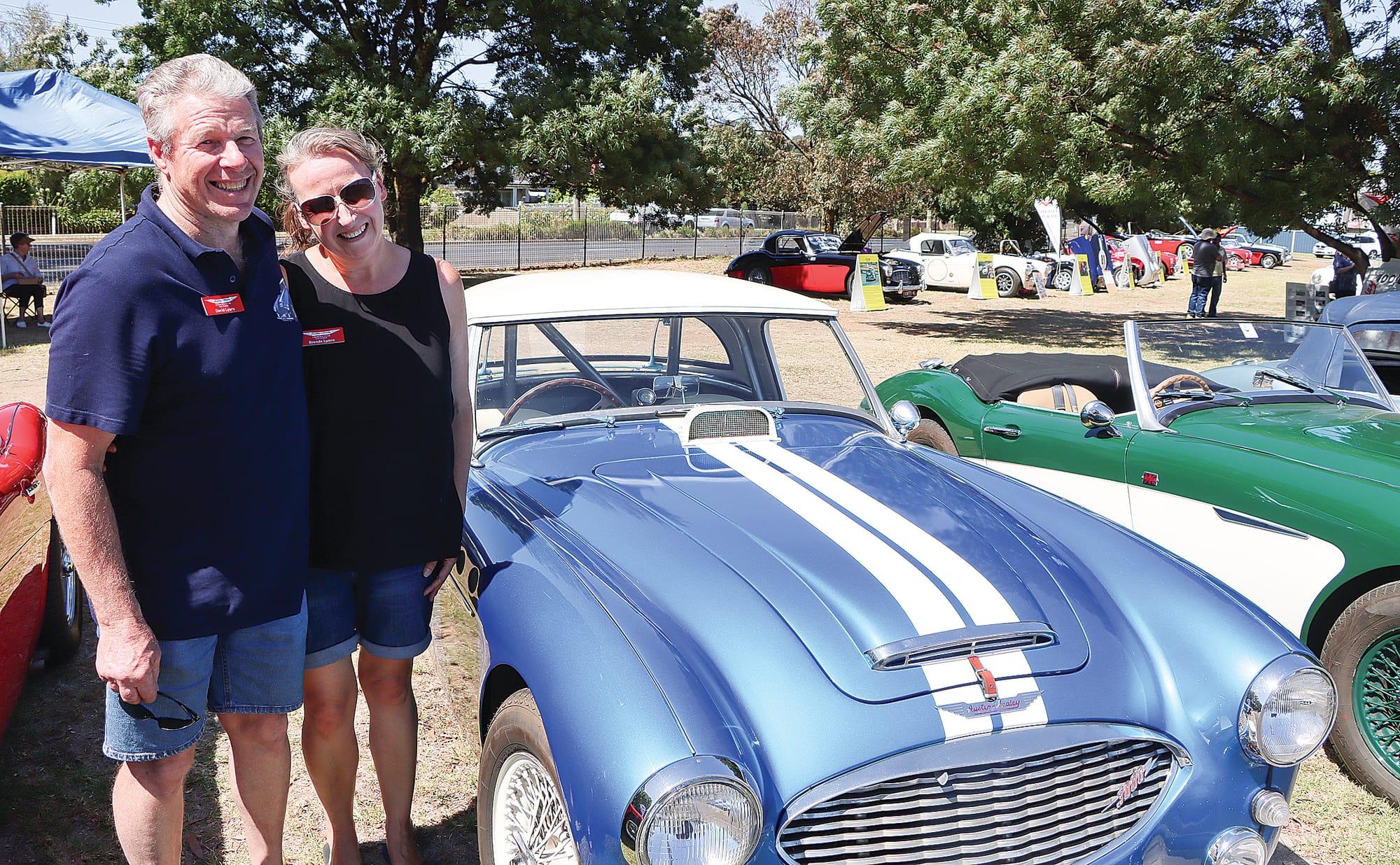 David and Brenda Lyons arrived in style in their 1959 Austin Healey 3000 BN7, painted in Ford GT Blue. A03_1025