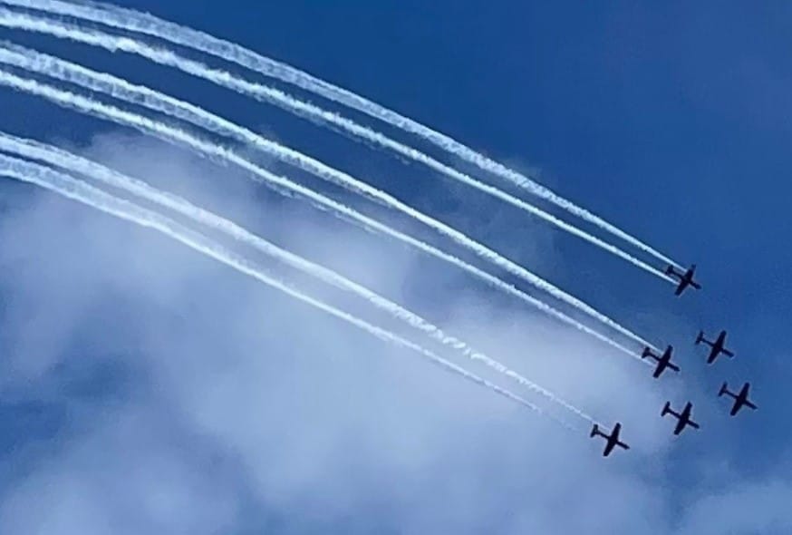 Low-level formation flying training over Inverloch