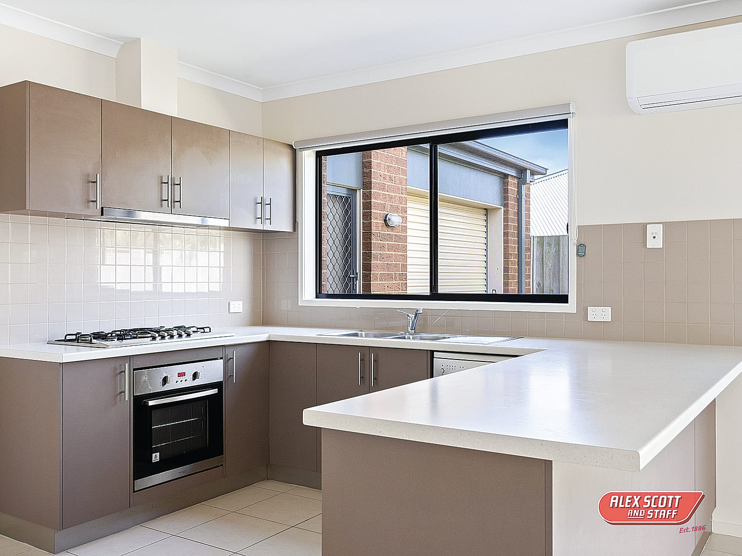 17B Eccles Way