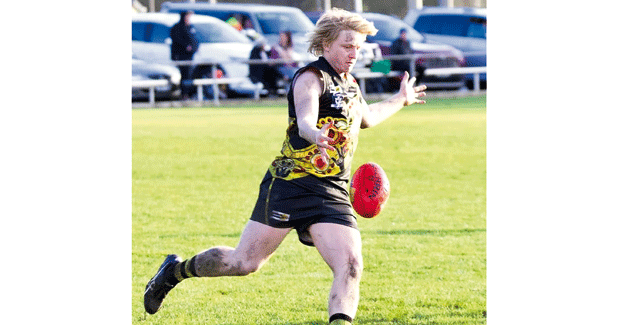 Tigers split by a point