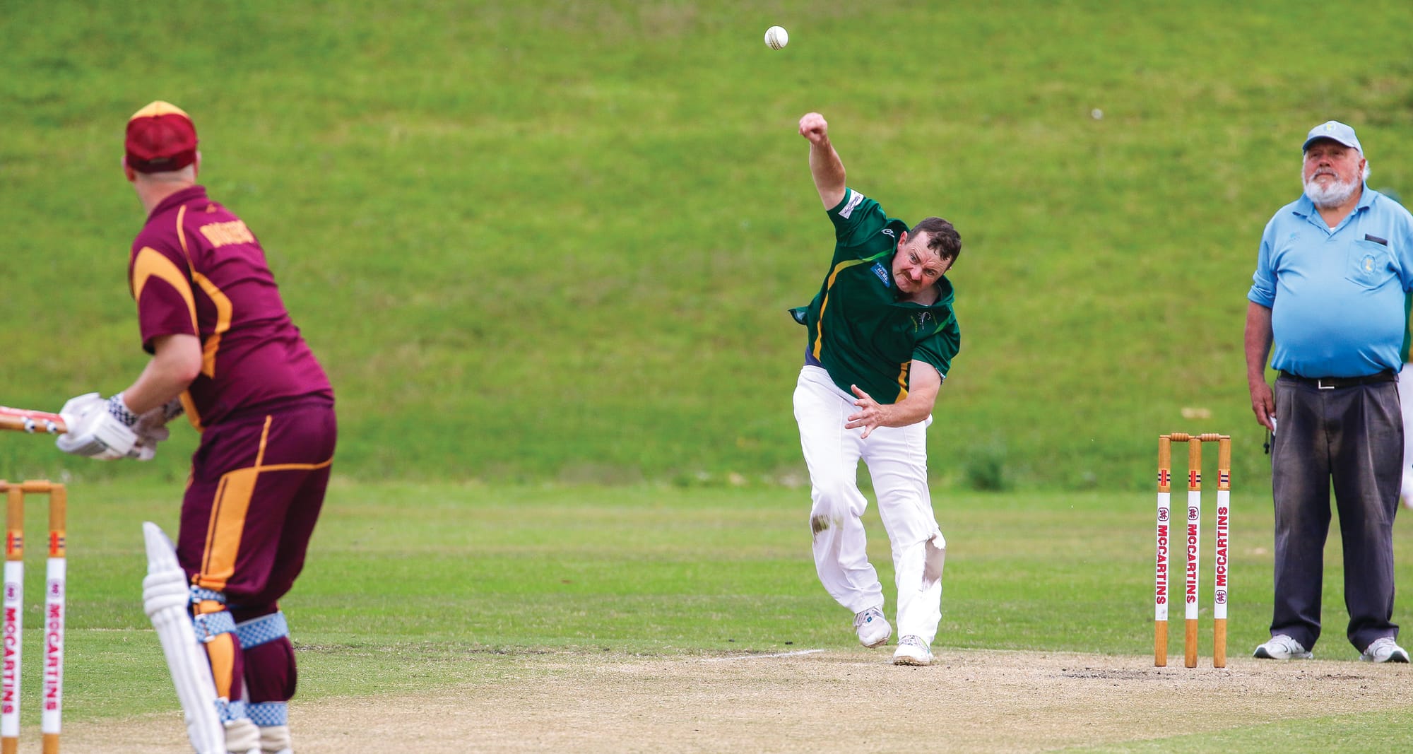 Leongatha Town Captain Luke Ashton bowls to OMK captain Kris Kerr in Saturday’s B1 match.