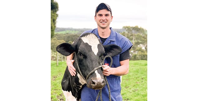 Love of animals drives further veterinary studies