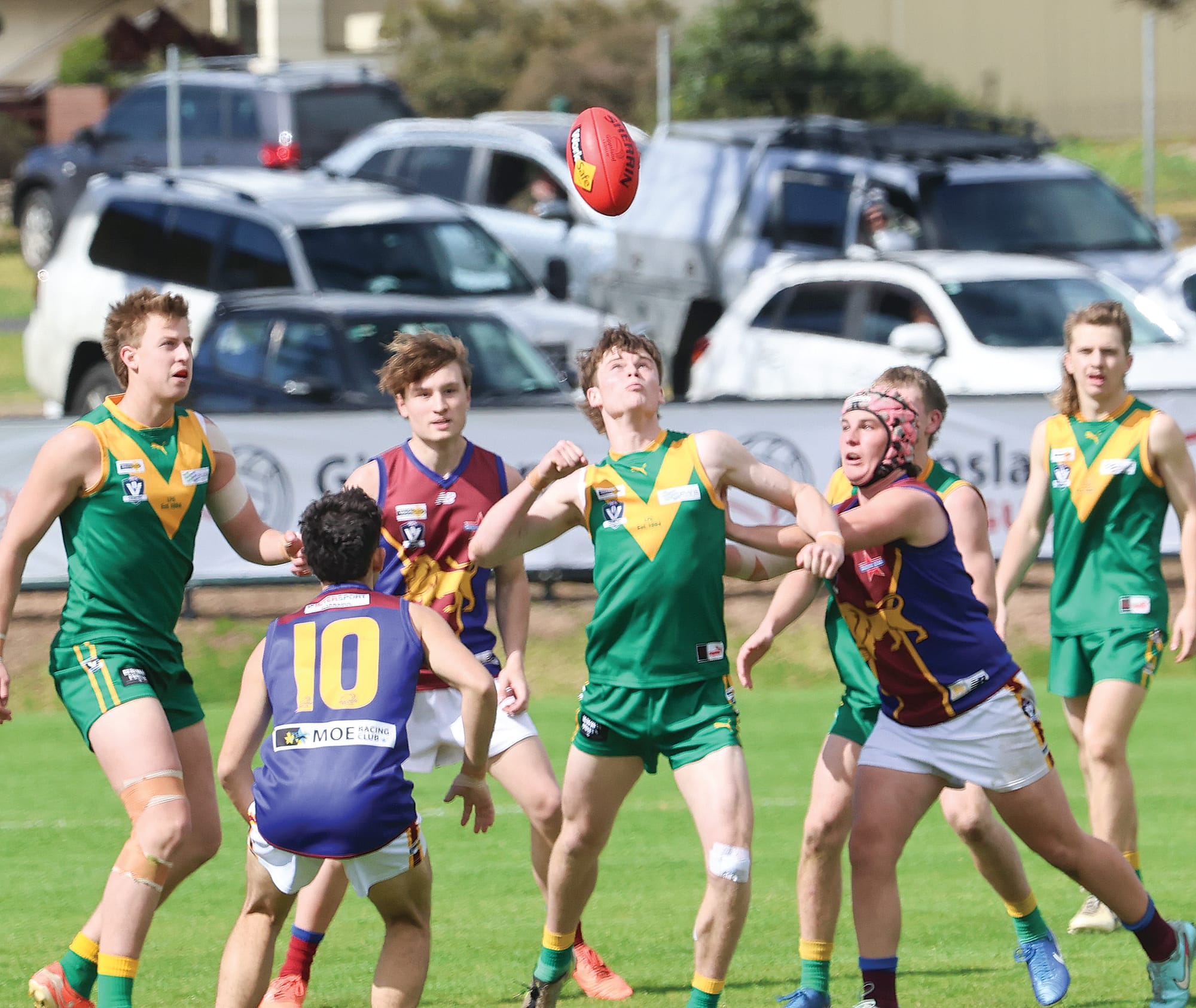Parrots’ Under 18s through in windy win at Maffra